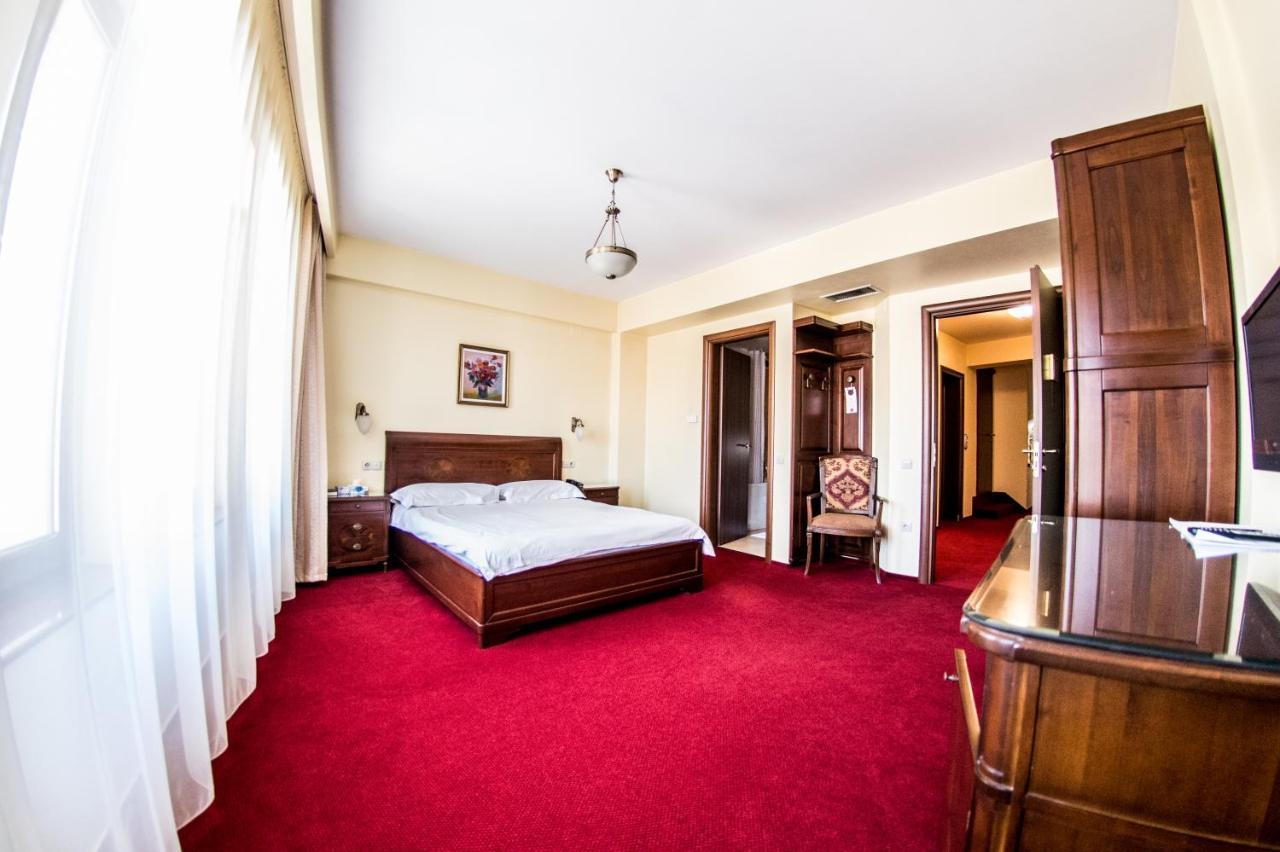 Hotel Elite Boutique & Spa Oradea Exterior foto