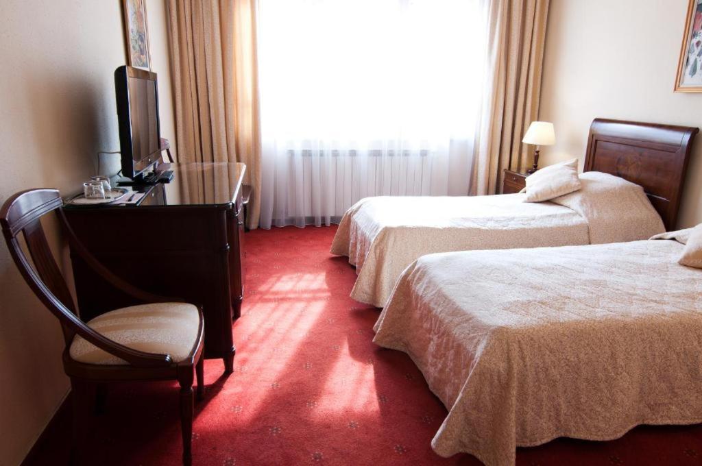 Hotel Elite Boutique & Spa Oradea Exterior foto