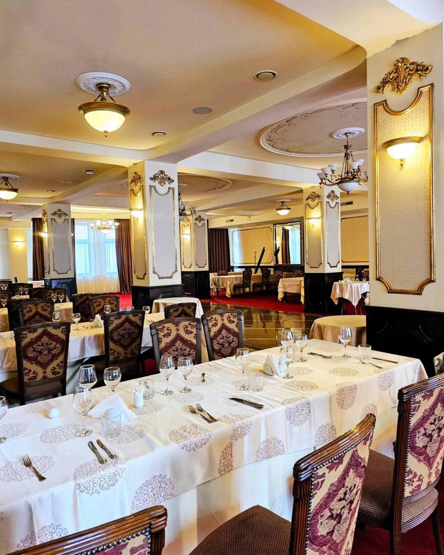 Hotel Elite Boutique & Spa Oradea Exterior foto